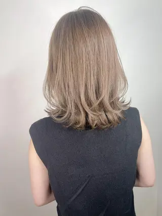 セミロング カラー BUCKS【天王寺】 バックス【駅30秒】のヘアスタイル