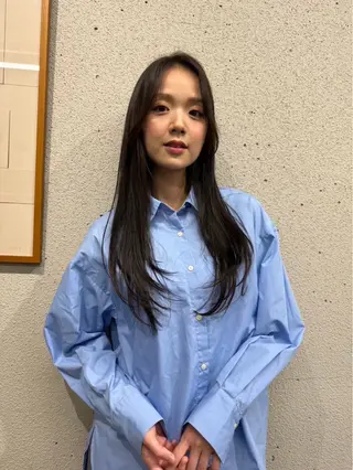 ロング 透明感ダブルカラー/ 諸岡ひばりのヘアスタイル