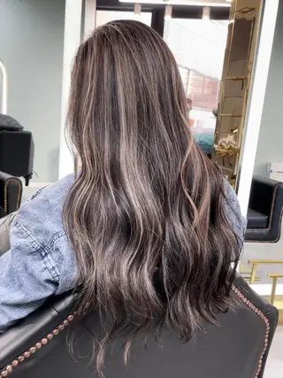 ロング senjyu GINZA所属・バレイヤージュ/ハイ ライト/庄司鉄平のヘアスタイル