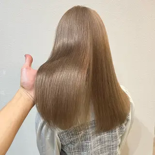 ロング カラー ユナ🎀レイヤー /韓国/ハイトーンのヘアスタイル