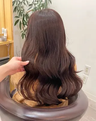 セミロング LENA/原宿/ブリ ーチなしWカラー🌼のヘアスタイル