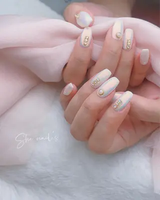 ネイル Blushオーナー Shiinaのネイルデザイン