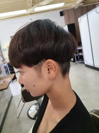 ショート ムラヤマ ユウキのヘアスタイル