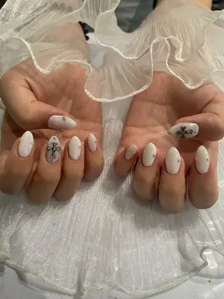 ネイル るか/透明感 カラー/アレンジのヘアスタイル