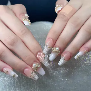 ネイル Queens 榊 まおのネイルデザイン