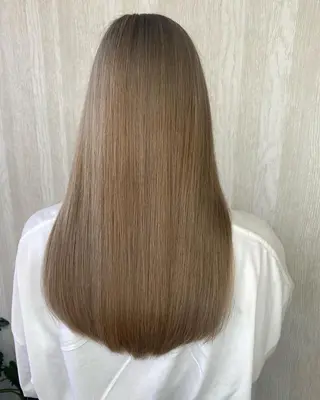 ロング カラー UNDER vr 【アンダーバー】のヘアスタイル