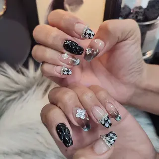 ネイル RUNWAY 　　の眉毛・アイブロウイメージ