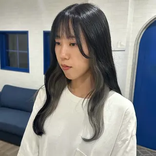 ロング カラー CHEMIR所属・安田 萌菜のヘアスタイル