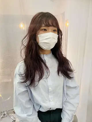 セミロング こだわりのレイヤー /透明感カラーのヘアスタイル