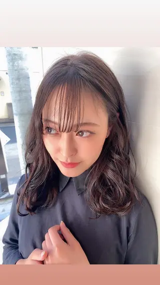 セミロング カラー Ate by little所属・青木 梢のヘアスタイル