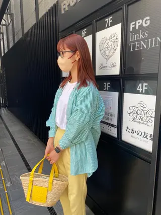 ミディアム カラー THE DAY所属・AKI HASHIMOTOのヘアスタイル