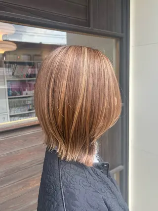 ミディアム jammin / 岡村 亜胡のヘアスタイル