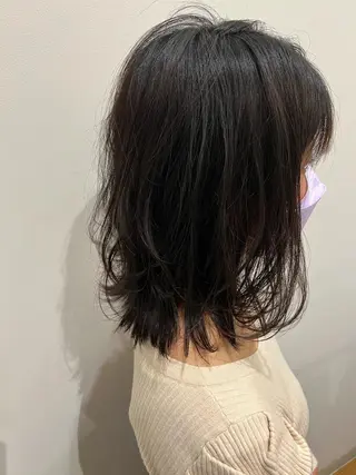 ミディアム たかはし あかりのヘアスタイル