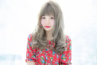 カラー Re:ta Hair 飯田淳平のヘアスタイル