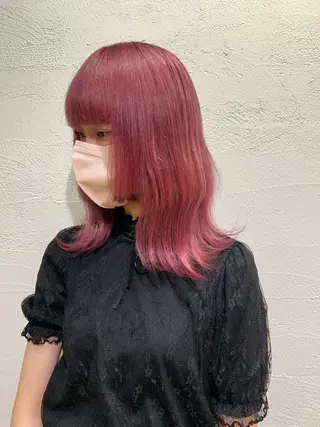 ミディアム ウルフカット 🐹朝日🐹のヘアスタイル