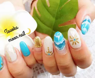 ネイル 🌙都岡 ムーンネイルのネイルデザイン