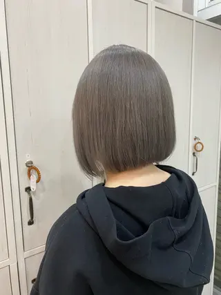 ミディアム カラー 水瀬 咲夏のヘアスタイル