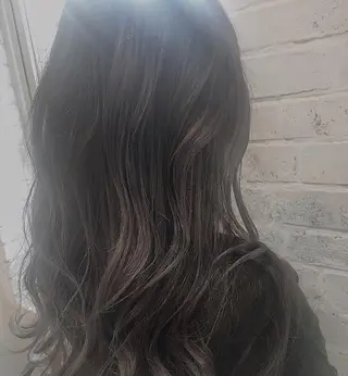 ロング カラー NEWI 京橋 【yoko】のヘアスタイル