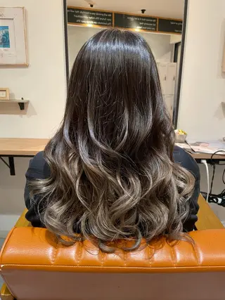 ロング 中田 サヤカのヘアスタイル