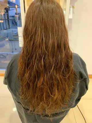 ロング パーマ 永井龍🫧金山🫧 徒歩1分🚶のヘアスタイル