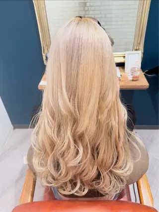 ロング Louvre Sty list/ERIKAのヘアスタイル