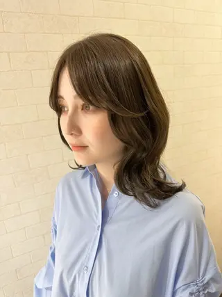 セミロング カラー 大人レイヤー& 透明感カラー💄のヘアスタイル