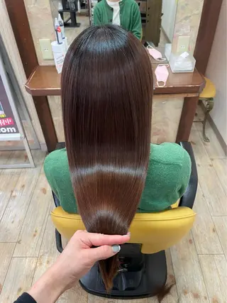 ロング ひなの/艶髪/ 白髪染め/髪質改善のヘアスタイル