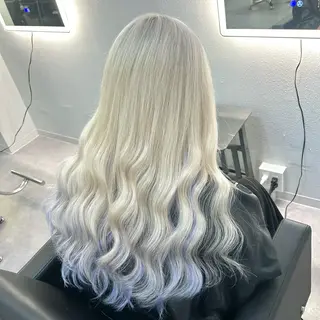 ロング カラー 大阪ケアブリーチ/ ミルクティーベージュのヘアスタイル