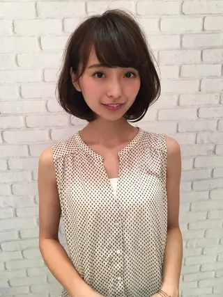 ミディアム カラー THE DAY所属・AKI HASHIMOTOのヘアスタイル