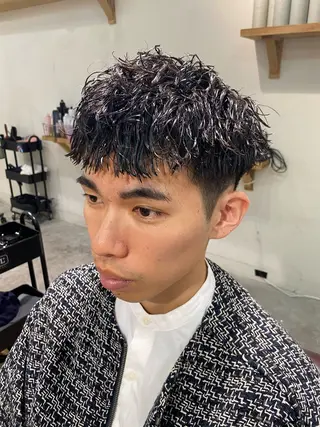 ショート パーマ メンズ パーマ特化/フェザー パーマシャドウ/真生のヘアスタイル