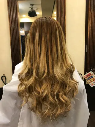 ミディアム カラー 店長担当🌟 矢吹ガブリエル🌟のヘアスタイル