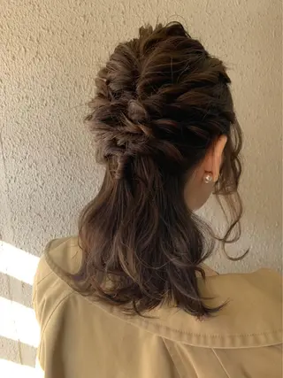 セミロング ヘアアレンジ chouette シュエットのヘアスタイル