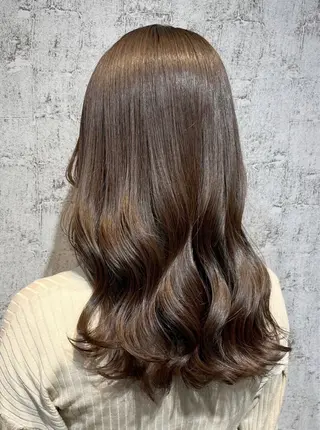 セミロング 脱白髪染め専門店HAKUA PLUS白髪ぼかし町田2号店所属・脱白髪染め 大月竜斗のヘアスタイル