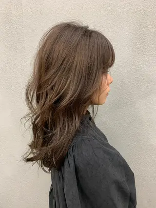 ロング 亀田 泰生のヘアスタイル