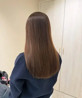 セミロング カラー GO TODAY シェアサロン Flos店所属・🫧ハイトーン✨格安 より質💐マンツーマのヘアスタイル