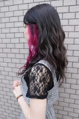 ロング 汐見 悠佑のヘアスタイル