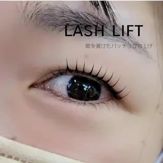 マツエク・マツパ shalm hair lounge所属・風間 莉緒のマツエク・マツパデザイン