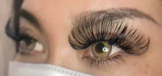 マツエク・マツパ SESUNNY セサ二ー　SAYAのマツエク・マツパデザイン