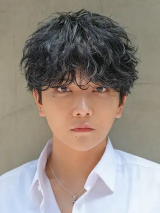 メンズ 原宿 フェザーパーマ fifth イノウエのヘアスタイル