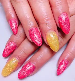 ネイル bijou所属・相馬 礼菜のネイルデザイン