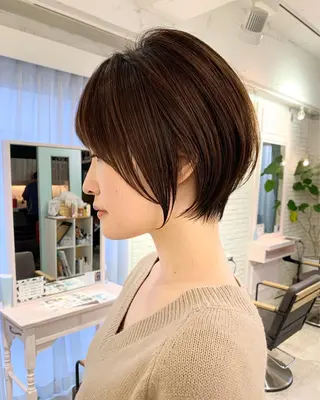 ショート カラー 伊 杏のヘアスタイル