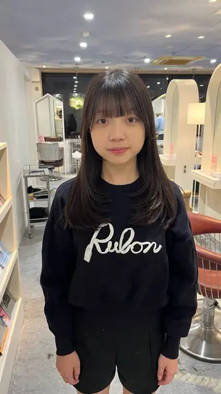 セミロング レイヤーカット/ 艶カラー/YUKAのヘアスタイル