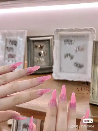 ネイル Hana  NAIL所属・新宿YISInail スカルプ専門店のネイルデザイン