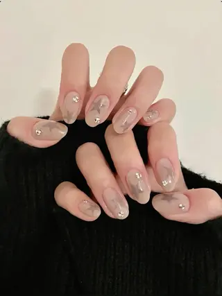 ネイル T. Leeのネイルデザイン