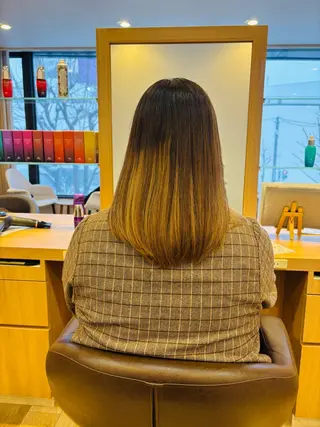 セミロング Dali 若松　朋美のヘアスタイル