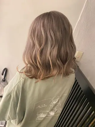 ミディアム カラー 🔥ハイトーンカラー ギャルNAOKI🔥のヘアスタイル