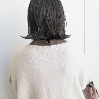 ミディアム カラー iplus✴ まつげ、眉毛、耳つぼのマツエク・マツパデザイン