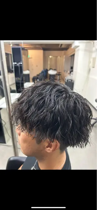 ショート パーマ メンズ 渋谷／ブリーチ／ カラーモデル／はるとのヘアスタイル