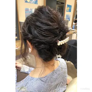 ミディアム ヘアアレンジ 岩間 香純のヘアスタイル