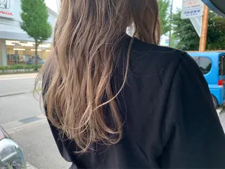 ロング 舘谷 愛莉のヘアスタイル